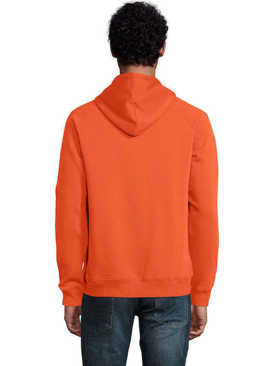 Orange mit Kapuze