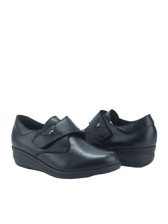 Leather Women's Loafers in Burgundy Color