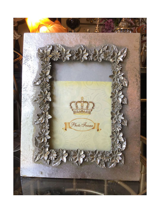 La Belle Maison Plastic Photo Frame with Silver Frame