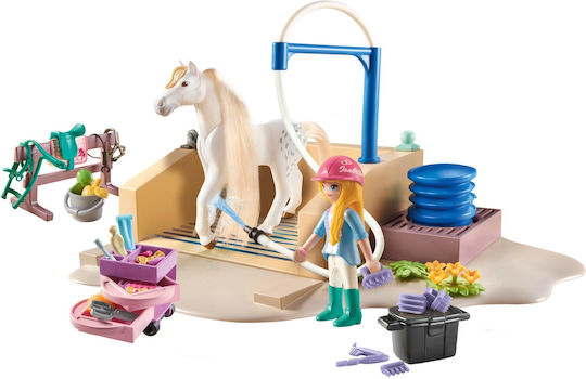 Playmobil Horses Of Waterfall Isabella & Lioness With Washing Area for 5-12 years old