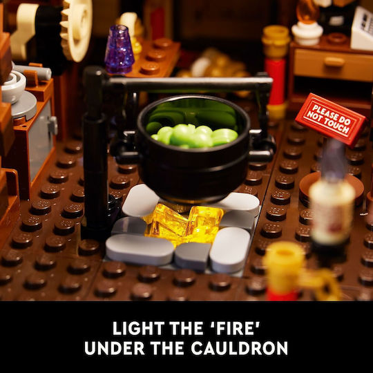 LEGO Disney The Sanderson Sisters Cottage για 18+ Ετών