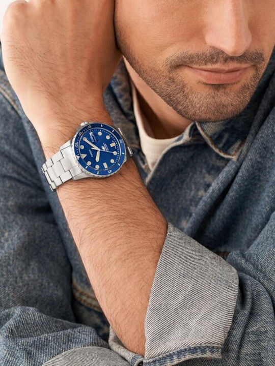 Fossil Ανδρικό Ρολόι 42mm Μπαταρίας με Ασημί Μεταλλικό Μπρασελέ