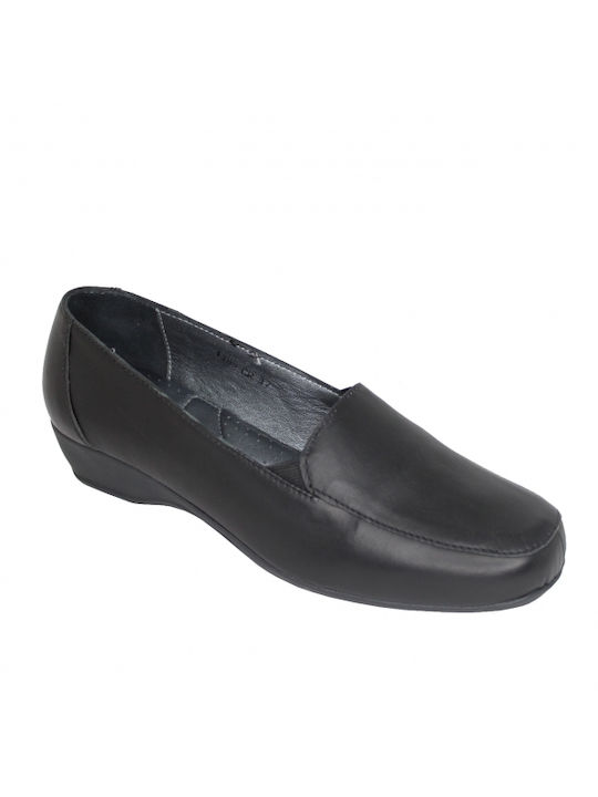 Aerocomfort Leather Women's Moccasins in Black Color