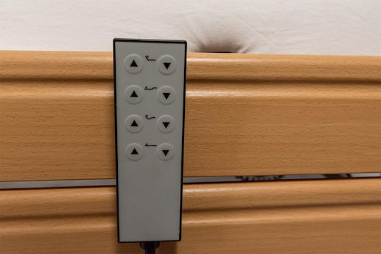 Tecfor Care Ecofit Electric Poliedru Pat de spital cu Bara laterală / Saltea / Postat pe / Roți / Frâne