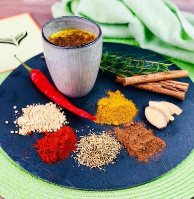 Καρυ Indian Curry Καπνιστο Σκονη 100 Gr