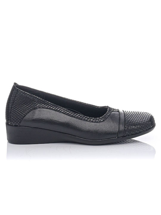 Sunshine Leather Women's Moccasins in Black Color