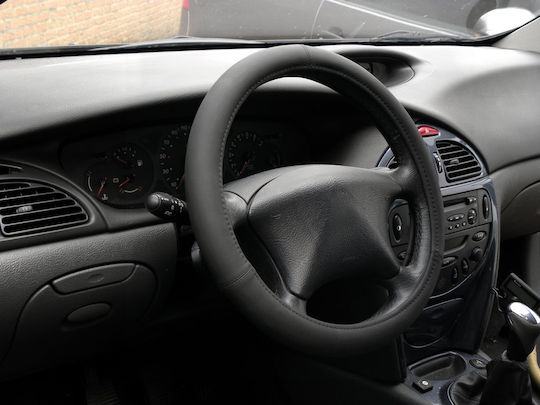 Carpoint Κάλυμμα Τιμονιού Αυτοκινήτου με Διάμετρο 37εκ. Μαύρο