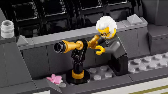 LEGO Icons Natural History Museum For Age 18+