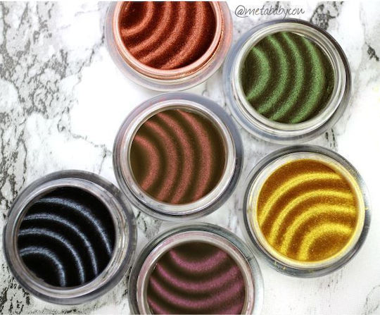 Revolution Beauty Magnetize Lidschatten in fester Form in Schwarz Farbe 20gr