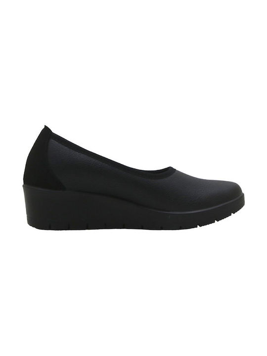 Fly Flot Women's Moccasins in Black Color