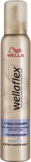 Wella Wellaflex 2-Day Volume Αφρός Μαλλιών Όγκος 4 Extra Strong Hold 200ml