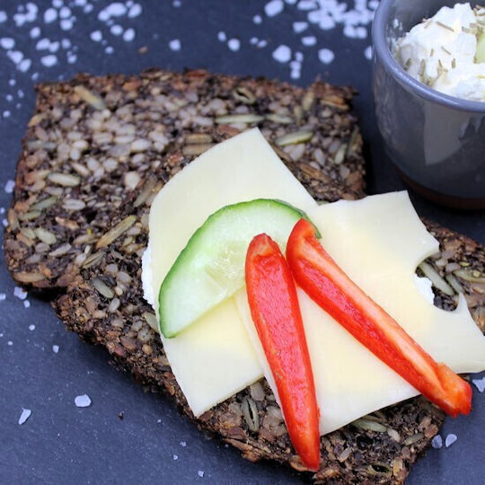 Green Bay Ψωμί του τοστ Πολύσπορο Low Carb Χωρίς Γλουτένη 200gr