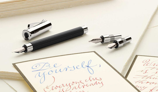 Set Calligraphy Pen Stub 1.1mm Black made of Steel