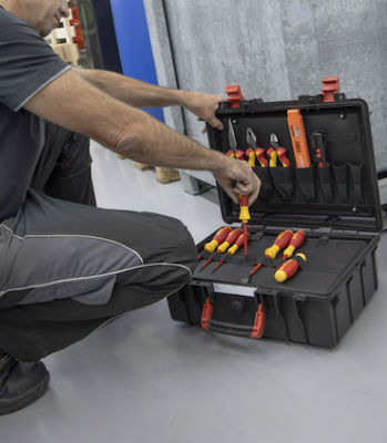 Wiha 45530 Tool Case with 18 Electrician's Tool Set