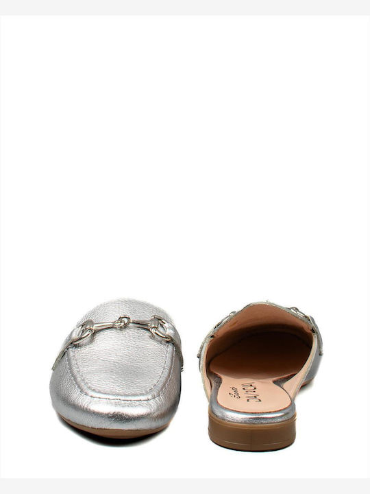 Flach Mules in Silber Farbe