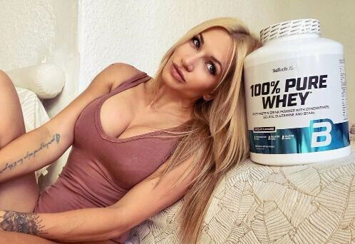 Biotech USA 100% Pure Whey Whey Protein Gluten Free with Flavor Cheesecake 2.27kg