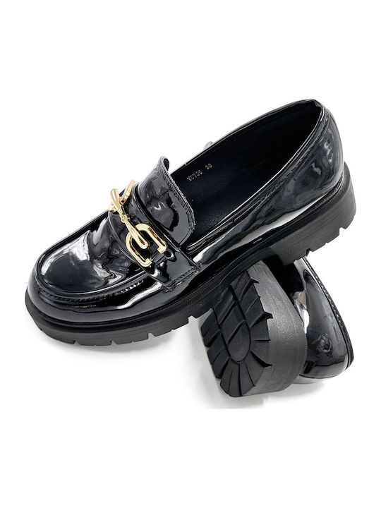 Μαύρο Loafer Λουστρίνι Με Διακοσμητική Αγκράφα