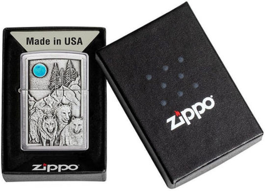 Zippo Wolf Pack und Moon Emblem Winddichtes Feuerzeug mit Flamme in Silber Farbe