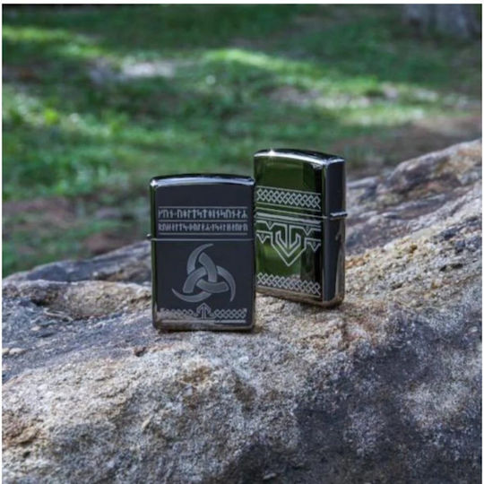 Zippo Odin Design Winddichtes Feuerzeug Flamme in Grau Farbe
