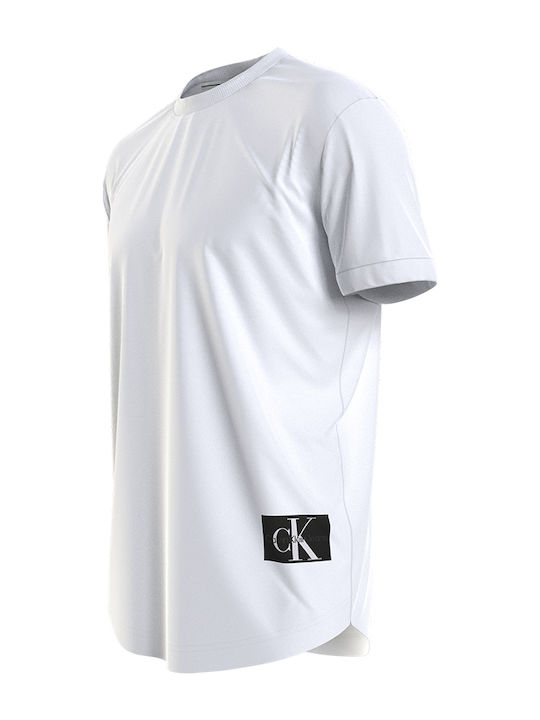 T-shirt White