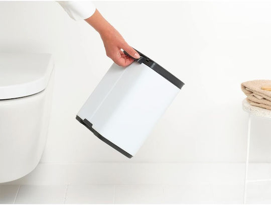 Brabantia BO Trash Bin Waste Bin Plastic with Oscillating Lid White 4lt