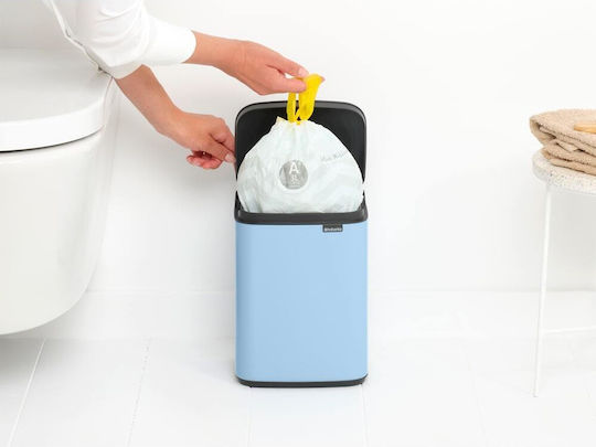 Brabantia Bo Small Waste Bin Plastic with Oscillating Lid Dreamy Blue 4lt