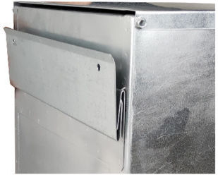 Automatic Feeder for Chickens and Poultry with Capacity 85lt 40x32x80cm.
