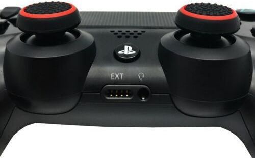 Set 2 Joystick-Abdeckungen Zola Silikon Universal Playstation Xbox 22x5 mm Schwarz Rot
