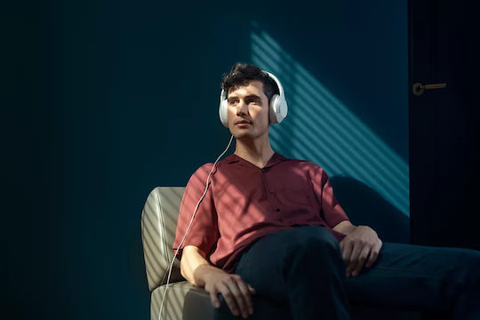 Philips TAH8506WT Wireless / Wired Over Ear Headphones with 60 hours of Operation White