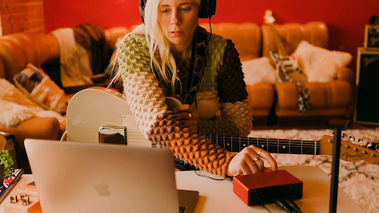 Focusrite Scarlett Solo Studio 4th Gen