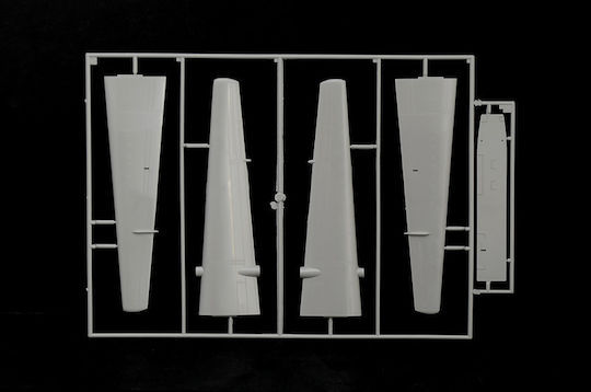 Italeri Modeling Figure Airplane