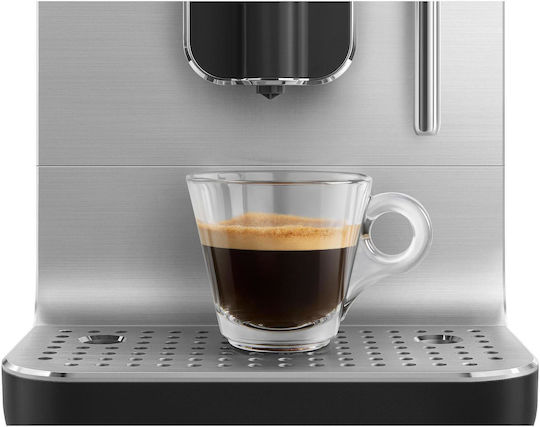 Smeg Automatische Espressomaschine 1350W Druck 19bar mit Mahlwerk Black Matt BCC02BLMEU