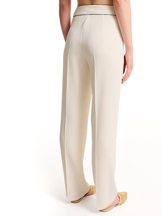 Forel Women's Fabric Trousers in Regular Fit Vanilla (cream)