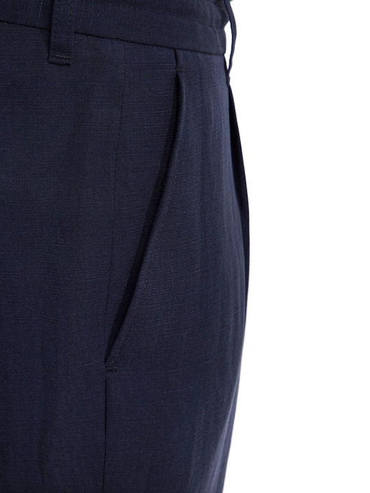 Hugo Boss Men's Trousers in Relaxed Fit Dark Blue