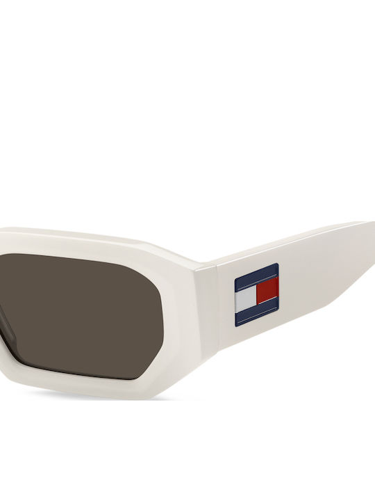 Tommy Hilfiger Women's Sunglasses with White Plastic Frame and Gray Lens TJ0099/S VK6/IR