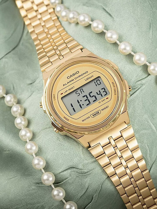 Casio Vintage Iconic Ψηφιακό Γυναικείο Ρολόι 37mm Μπαταρίας με Χρυσό Μεταλλικό Μπρασελέ