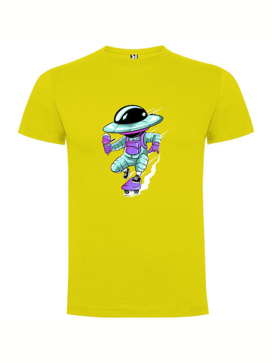 iLovePrints Skateboard-surfing Space Alien T-shirt Yellow