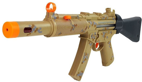 Sportliches schlankes Militärwaffen-Set: Zwei Pistolen, Helme, Pfeife