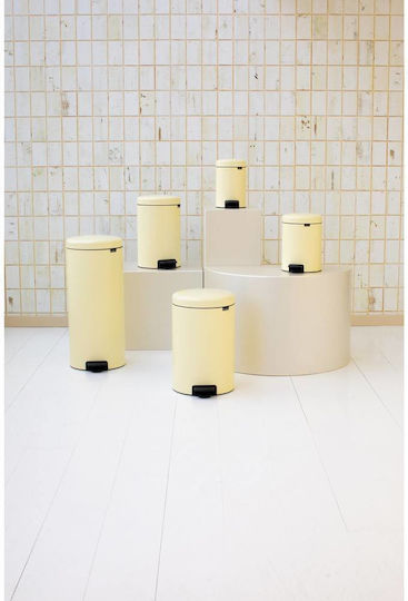 Brabantia Кошче NewIcon с педал Пластмасово за боклук Жълто 20л