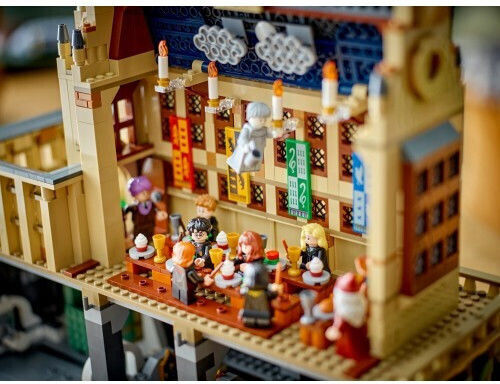 LEGO Castle Harry Potter - The Great Hall for 10+ Years 1732 Pieces