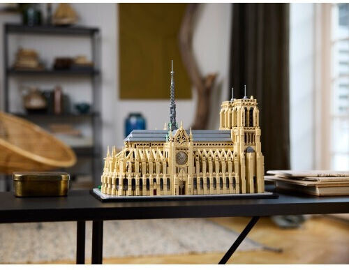 LEGO Architecture Notre-Dame De Paris για 18+ Ετών 4383τμχ
