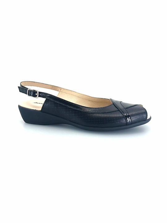 Boxer Leather Women's Flat Sandals in Black Color