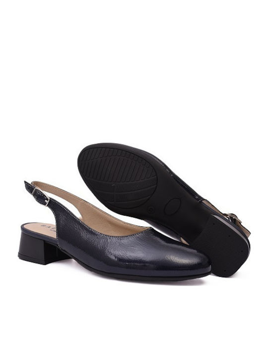 Pumps mit Riemchen & flacher Absatz Blau