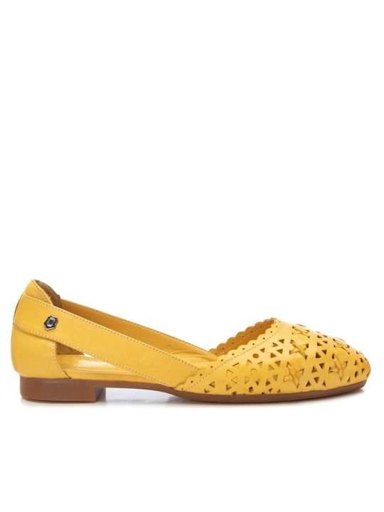 Carmela leather ballerinas with perforated design yellow 160672 Piel Amarillo