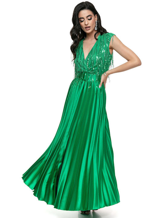 Stunning Green Dress with Pleated Skirt and Shiny Details