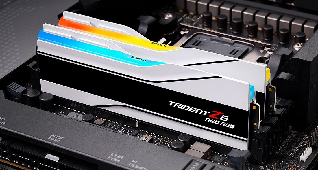 G.Skill Trident Z5 Neo RGB 32GB DDR5 RAM cu 2 module (2x16GB) și