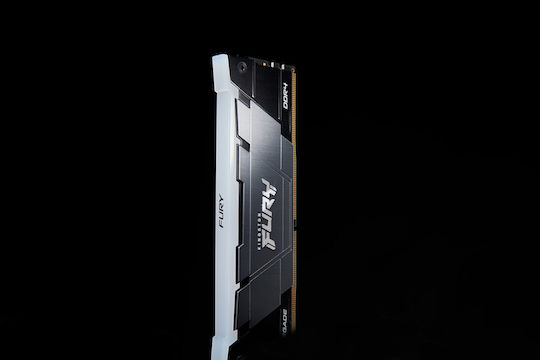 Kingston Fury Renegade Rgb 16GB DDR4 RAM cu 2 module (2x8GB) și Viteză 3600 pentru Desktop