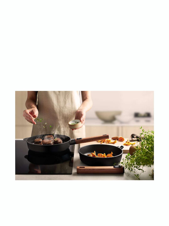 Woll Pan made of Aluminum with Non-Stick Coating 24cm