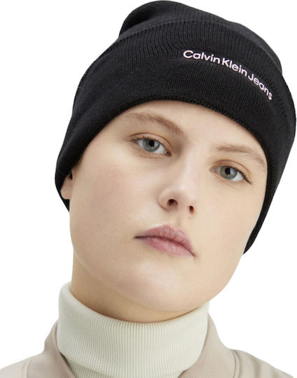 Beanie Unisex Beanie Knitted in Black color
