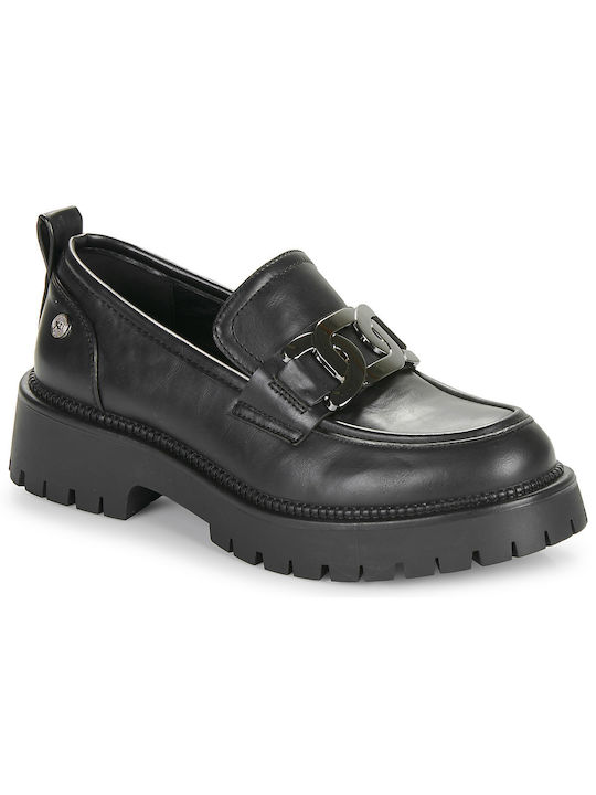 Xti Women's Moccasins in Black Color